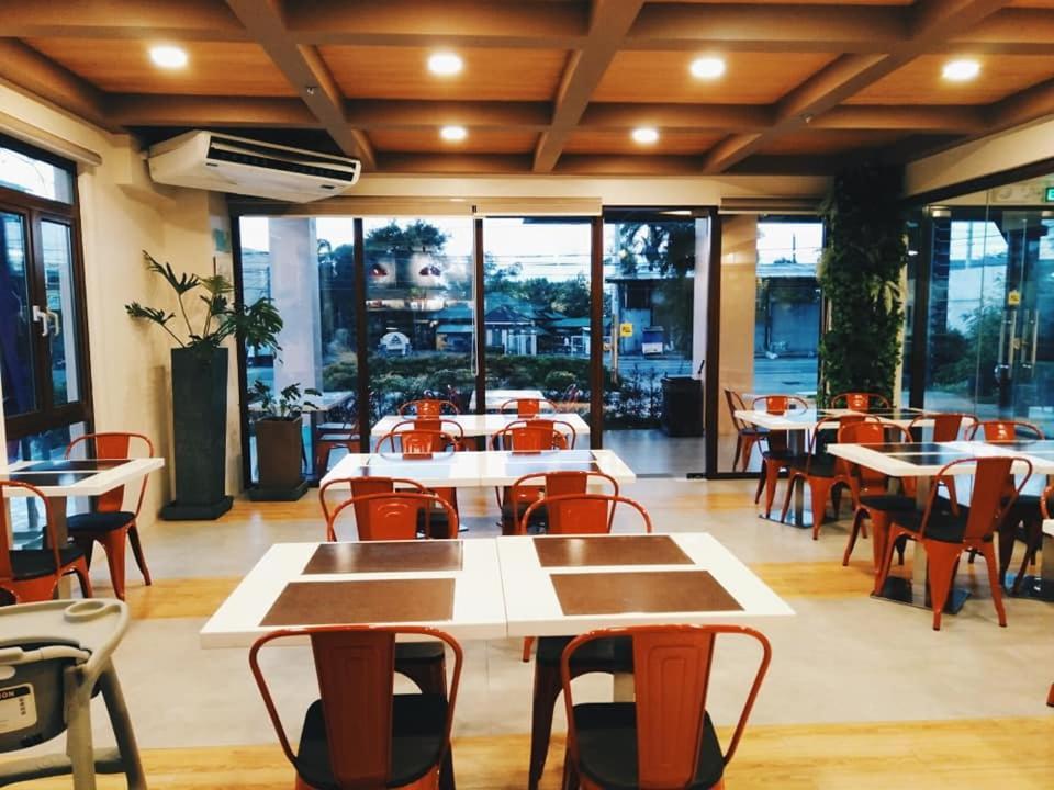 Hotel Rosita Lucena Ngoại thất bức ảnh